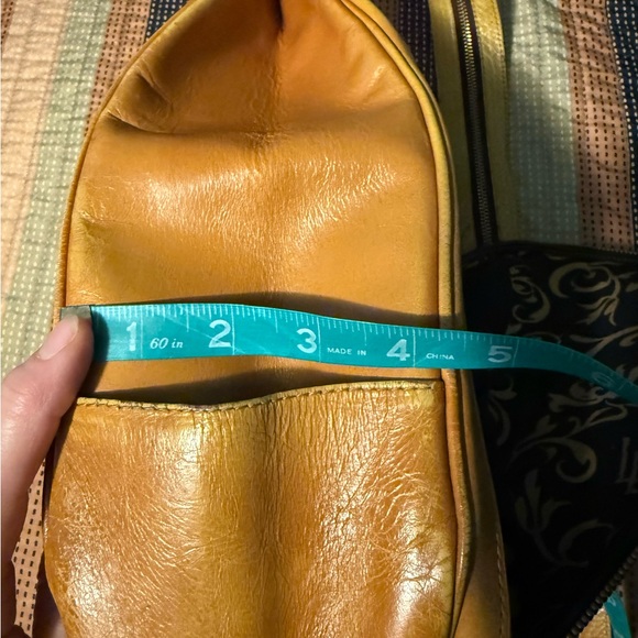 Leaders in Leather tooled backpack purse 🌸 - Picture 9 of 10